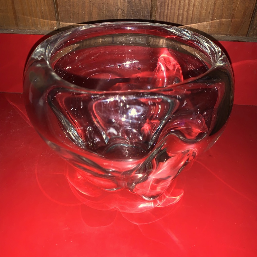 Beautiful Hand Blown Apple Like Glass Bowl